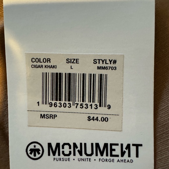 NWT, Men’s 11” inseam drawstring khaki cargo shorts, size L - Picture 6 of 6